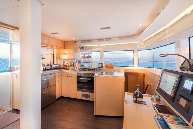 Book yachts online - catamaran - Lagoon 52 - Flow - rent