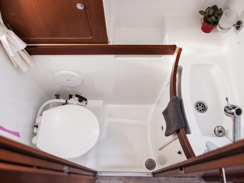 Book yachts online - sailboat - Oceanis 43 - OASIS - | Bowthruster | Solar P  - rent