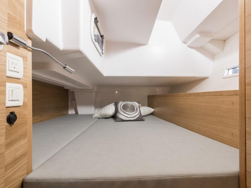 Book yachts online - sailboat - Salona 380 - Frane - rent