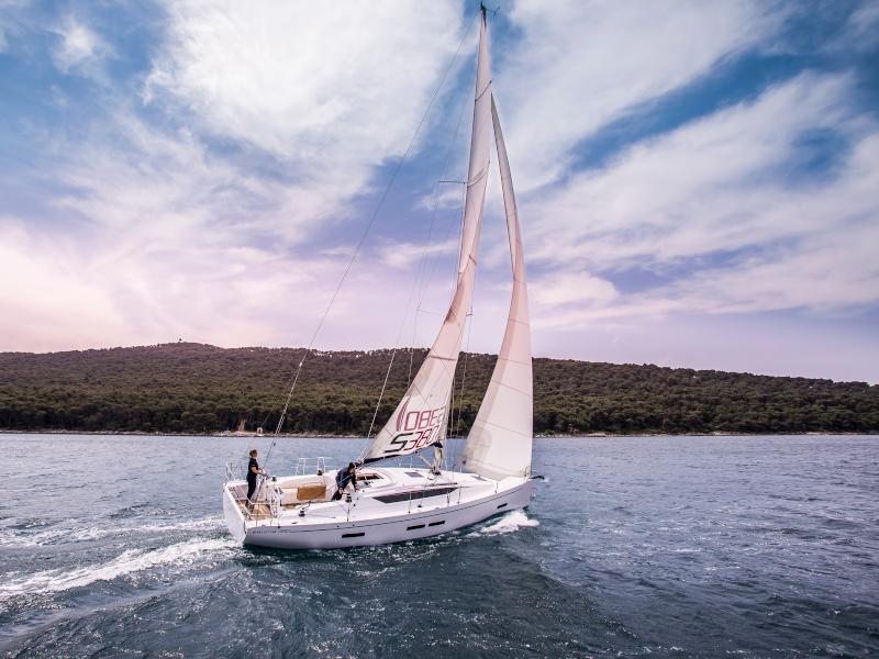 Book yachts online - sailboat - Salona 380 - Frane - rent