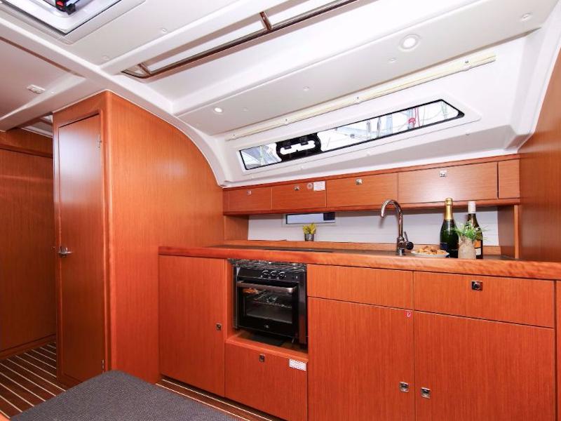 Book yachts online - sailboat - Bavaria Cruiser 41S - China Girl - rent