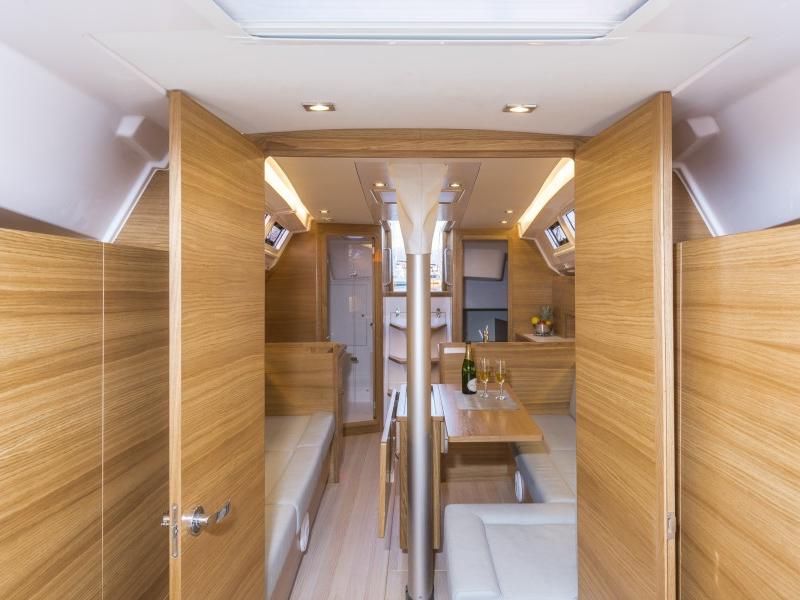 Book yachts online - sailboat - Salona 380 - Ivana  - rent