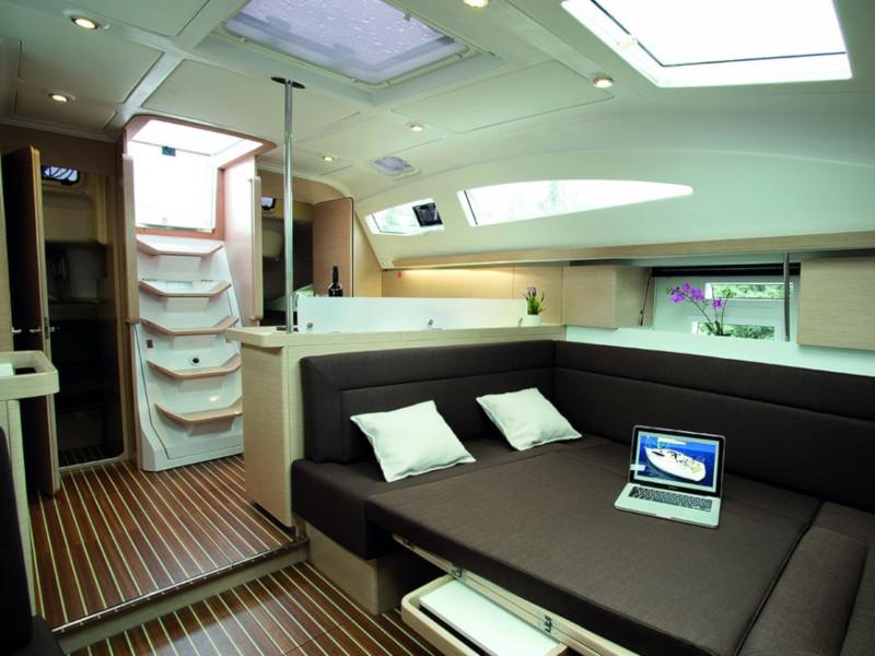 Book yachts online - sailboat - Elan 45 Impression - 3 cabin version - DaVinci - rent