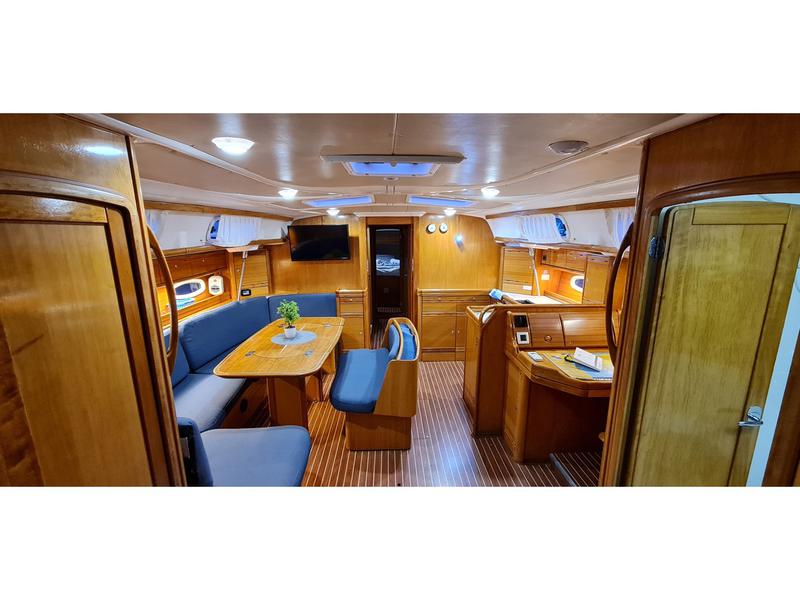 Book yachts online - sailboat - Bavaria 50 - " NINA I " - rent
