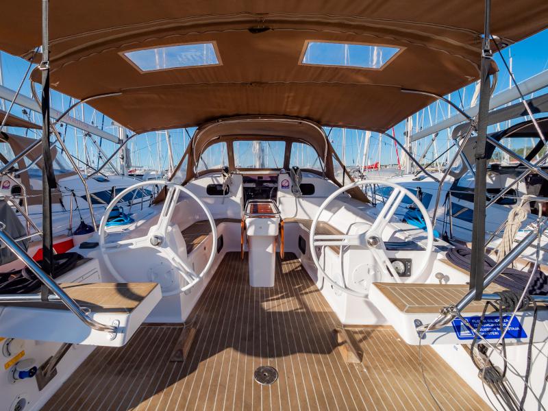 Book yachts online - sailboat - Elan 45 Impression - Amiya - rent