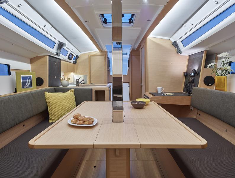 Book yachts online - sailboat - Sun Odyssey 349 - Ana - rent