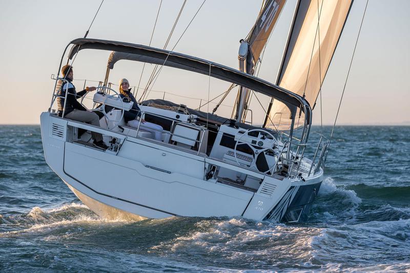 Book yachts online - sailboat - Dufour 470 - Asterix - rent