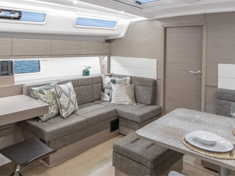 Book yachts online - sailboat - Hanse 458 - Rogira - rent