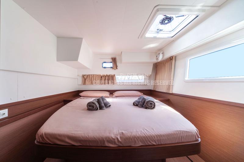 Book yachts online - catamaran - Lagoon 42 - Frangy (New 2021) - rent