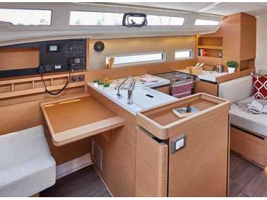 Book yachts online - sailboat - Sun Odyssey 410 - Lyon - rent