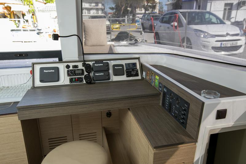 Book yachts online - catamaran - Bali 4.0 - Blue Dream II - rent