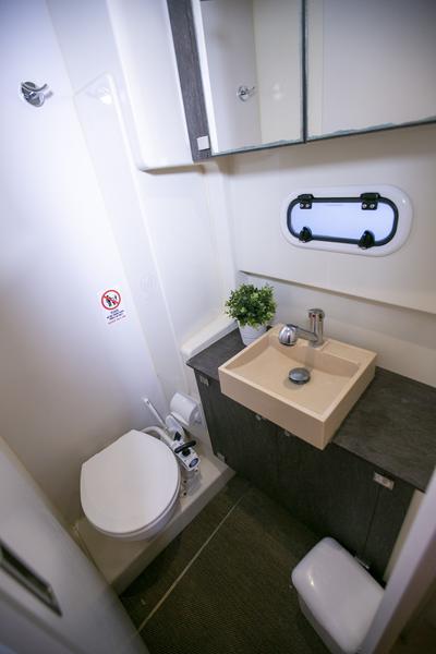 Book yachts online - catamaran - Bali 4.0 - Blue Dream II - rent