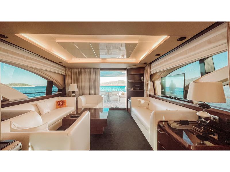 Book yachts online - motorboat - Azimut 75 Fly - Boreas - rent