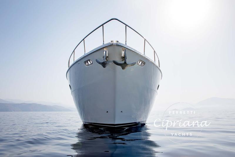 Book yachts online - motorboat - Ferretti 830 - Cipriana - rent