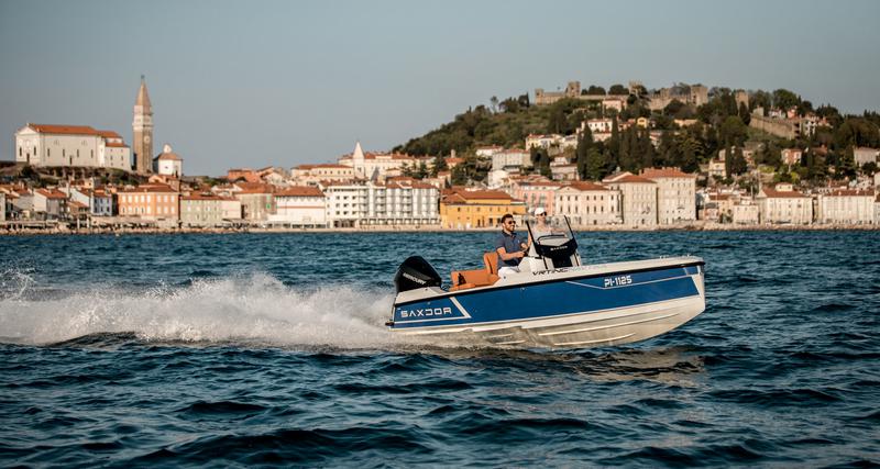 Book yachts online - motorboat - Saxdor 200 Sport (Mercury 175) - Saxdor 200 Sport (Mercury 175) (2021) - rent