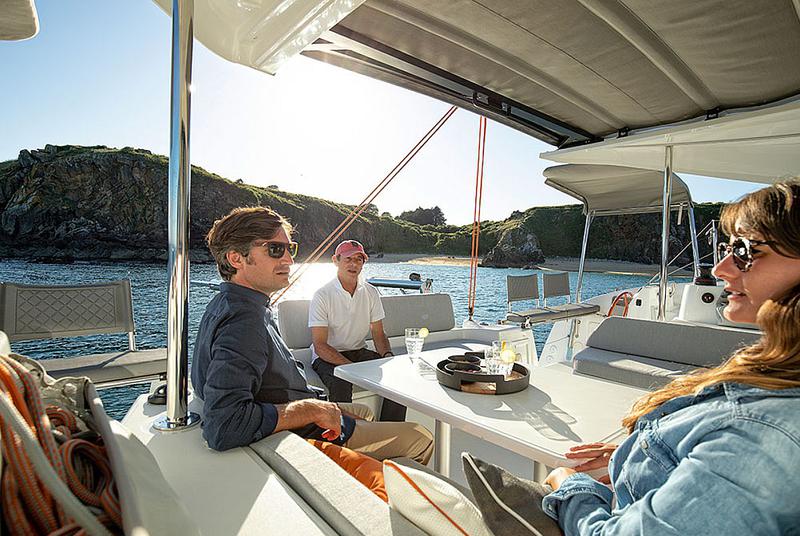 Book yachts online - catamaran - Excess 11 - Seraph - rent