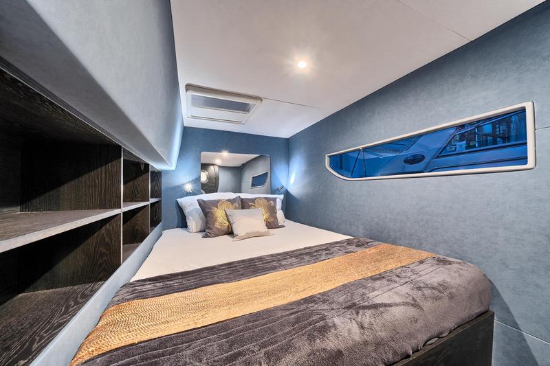 Book yachts online - catamaran - Luna 49 - Luna - rent