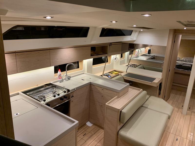 Book yachts online - sailboat - Oceanis 51.1 - Avocado - rent