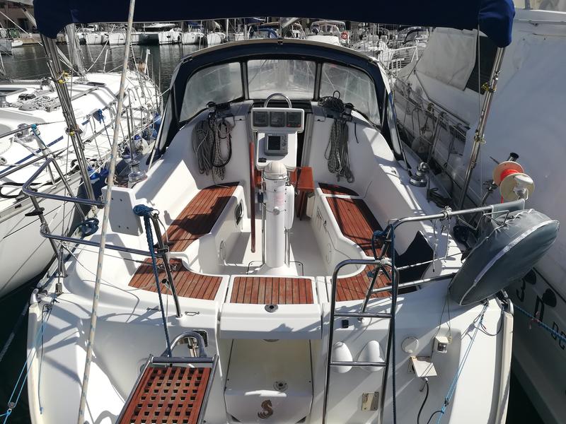 Book yachts online - sailboat - Oceanis 323 - 4 Venti - rent