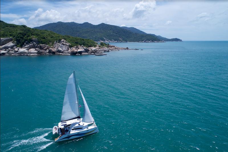 Book yachts online - catamaran - Island Spirit 410 - Vesna - rent