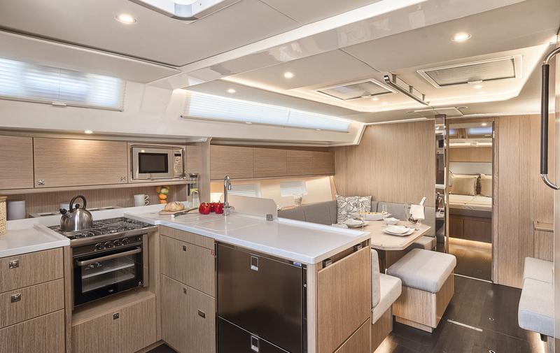 Book yachts online - sailboat - Bavaria C45 - Northern Star - rent