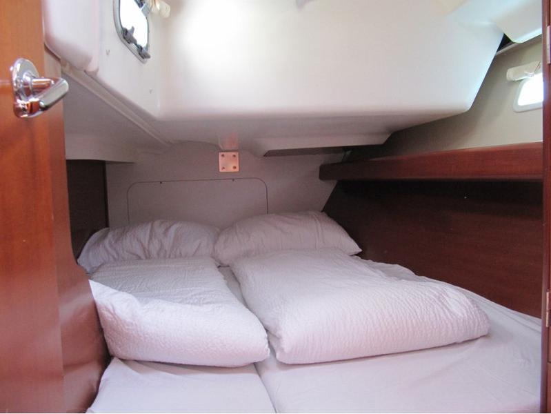 Book yachts online - sailboat - Oceanis 393 Clipper - Mare - rent