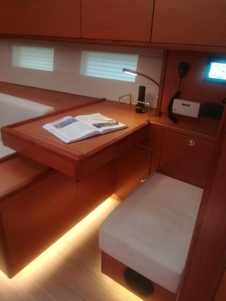 Book yachts online - sailboat - Bavaria C50 - LADY FLORA 3 - rent