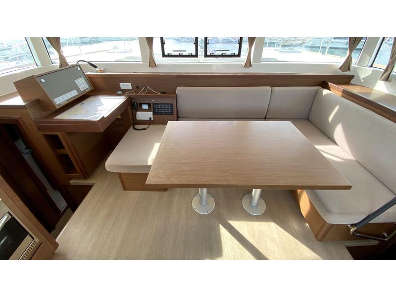 Book yachts online - catamaran - Lagoon 40 - Sunrise - rent