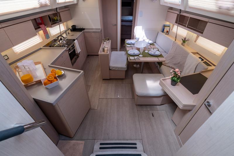 Book yachts online - sailboat - Oceanis 46.1 - Ethereal -Watermaker 12V (4 Cabins 4 Heads ) - rent
