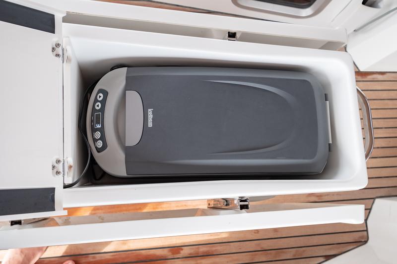 Book yachts online - sailboat - Sun Odyssey 410 - Elcano - rent