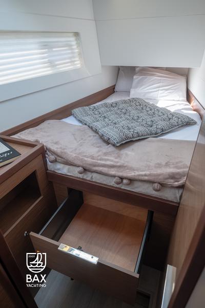 Book yachts online - catamaran - Lagoon 40 - Meliti - A/C &amp; Watermaker &amp; Generator - 4+2 Cabins/4 Heads - rent