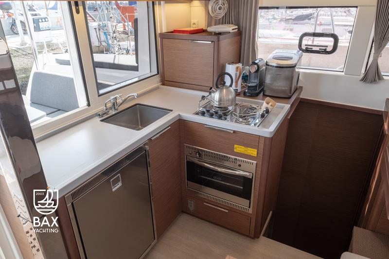 Book yachts online - catamaran - Lagoon 40 - Meliti - A/C &amp; Watermaker &amp; Generator - 4+2 Cabins/4 Heads - rent