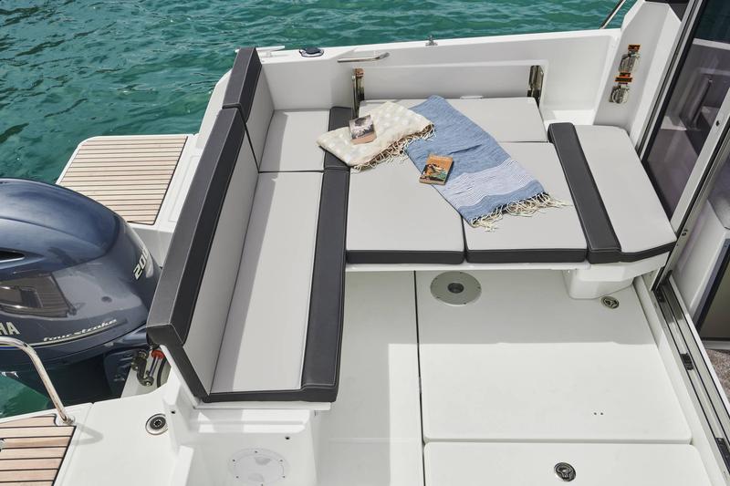 Book yachts online - motorboat - Merry Fisher 795 Serie 2 - Chill Out - rent