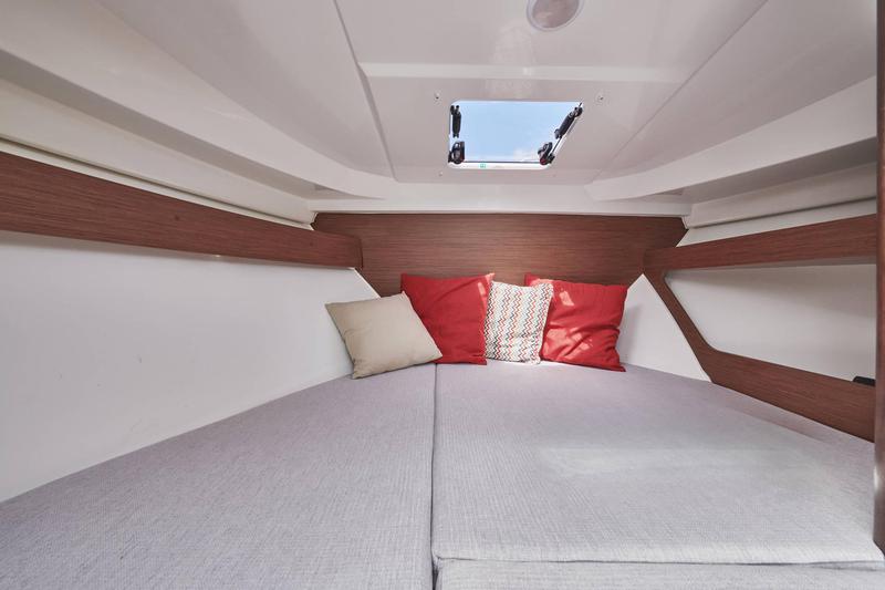 Book yachts online - motorboat - Merry Fisher 795 Serie 2 - Chill Out - rent