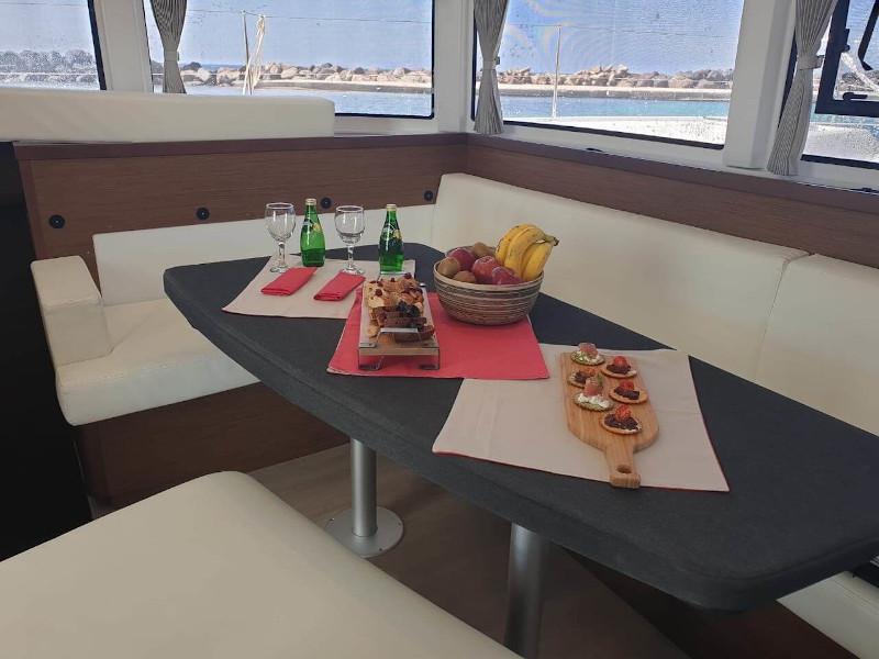 Book yachts online - catamaran - Lagoon 42 - All In - rent