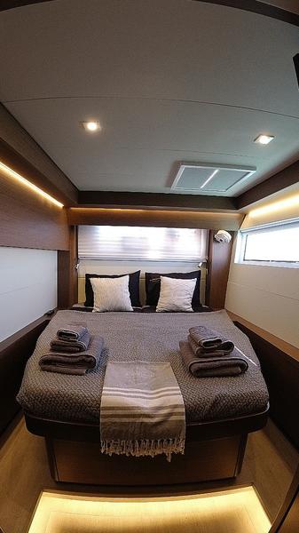 Book yachts online - catamaran - Lagoon 50 - Magnum Opus - BRAND new 2022 - rent