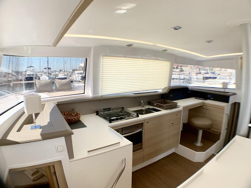 Book yachts online - catamaran - Bali 4.1 - WENDY - rent