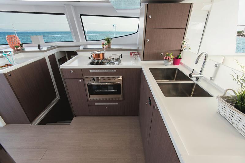 Book yachts online - catamaran - Bali 4.8 - ESTHERA - rent