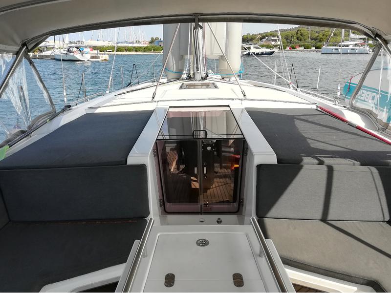 Book yachts online - sailboat - Oceanis 51.1 - ANNA - rent