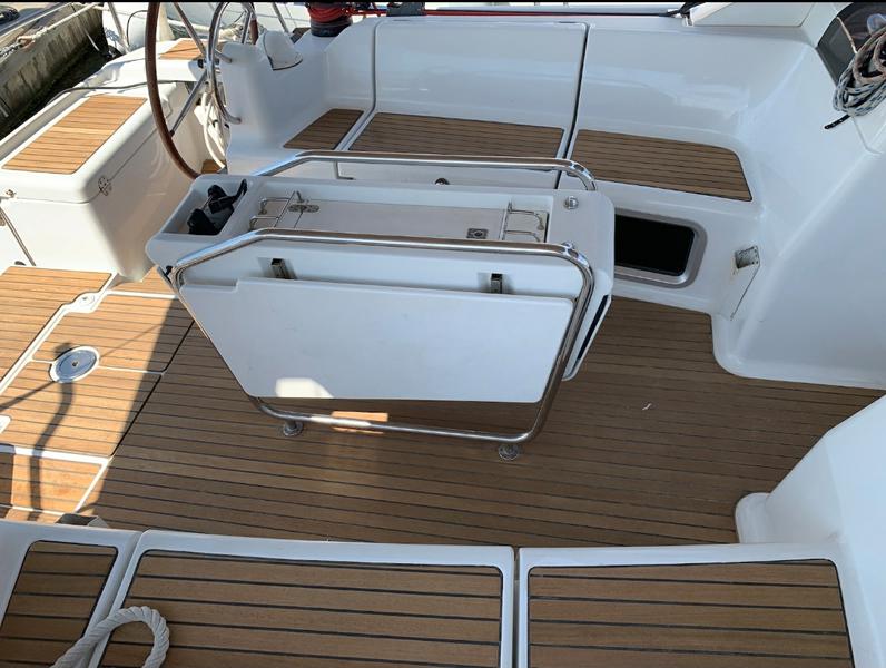 Book yachts online - sailboat - Sun Odyssey 439 - Elisavet - rent