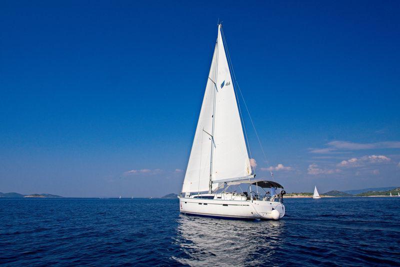 Book yachts online - sailboat - Bavaria 46 CN - MH 55 - rent