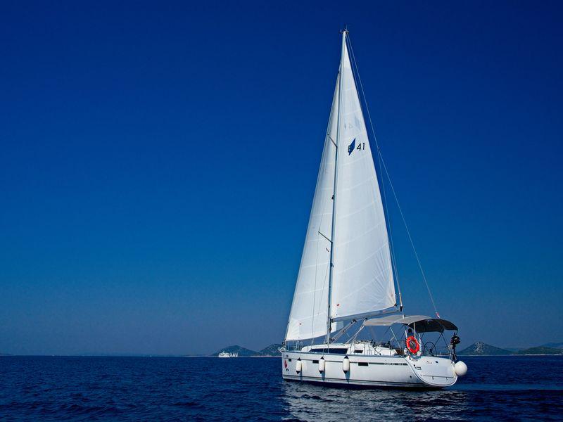 Book yachts online - sailboat - Bavaria Cruiser 41 - MH 57 - rent