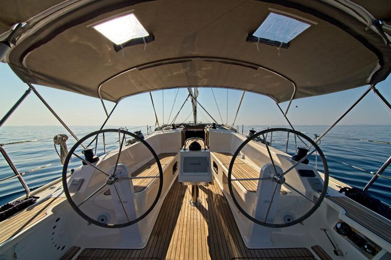 Book yachts online - sailboat - Bavaria Cruiser 41 - MH 58 - rent