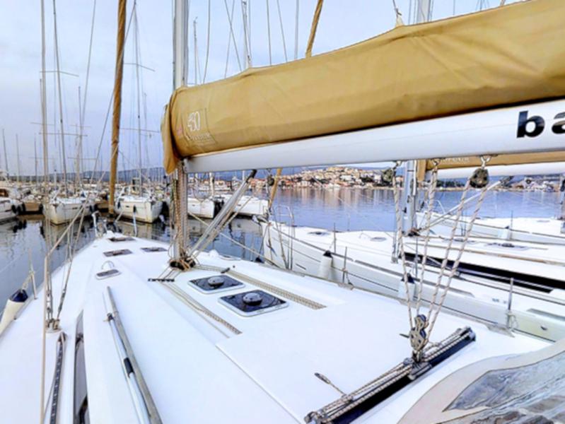 Book yachts online - sailboat - Dufour 450 Grand Large - DELICATO - rent