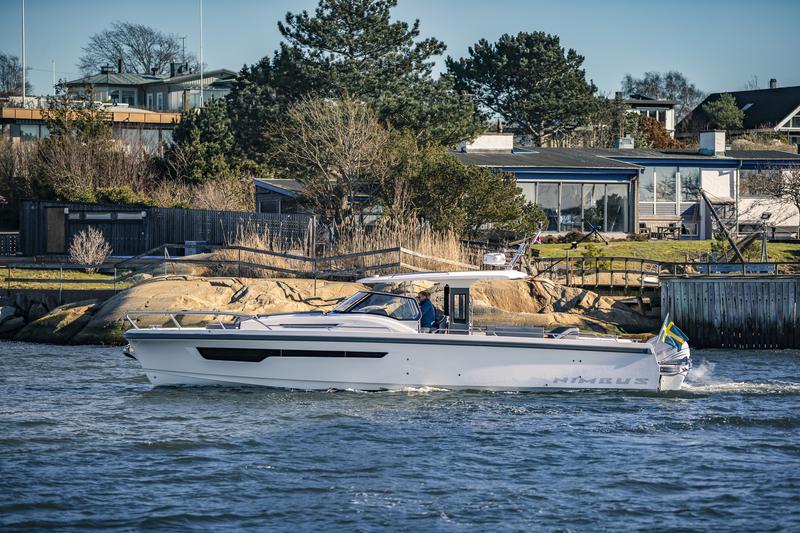 Book yachts online - motorboat - Nimbus Tender T11 - RUDDY - rent
