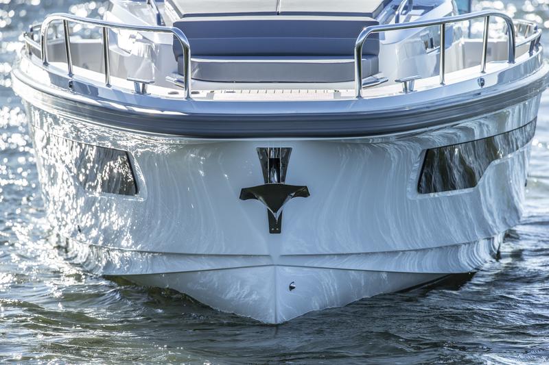 Book yachts online - motorboat - Nimbus Tender T11 - RUDDY - rent
