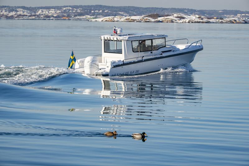 Book yachts online - motorboat - Nimbus Commuter 9 - STICH - rent