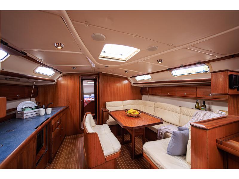 Book yachts online - sailboat - Bavaria 44 - Twins - rent