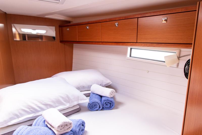 Book yachts online - sailboat - Bavaria 51 Cruiser - Philoctetes - rent