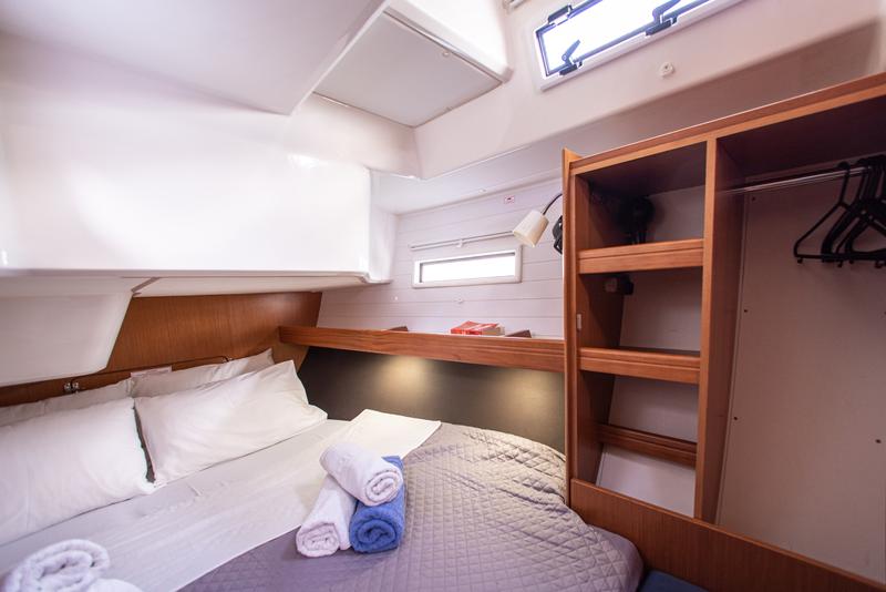 Book yachts online - sailboat - Bavaria 51 Cruiser - Philoctetes - rent